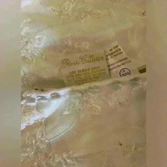 Private Collection Wedding Dress Size 8 Sleeveless Back Zip Closure & Beadwork - Picture 10 of 10